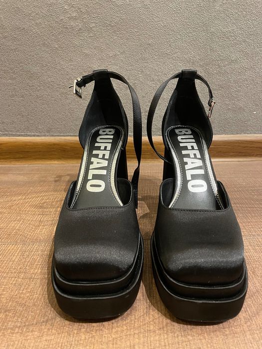 BUFFALO сатинирани обувки My  Dorsay с платформа