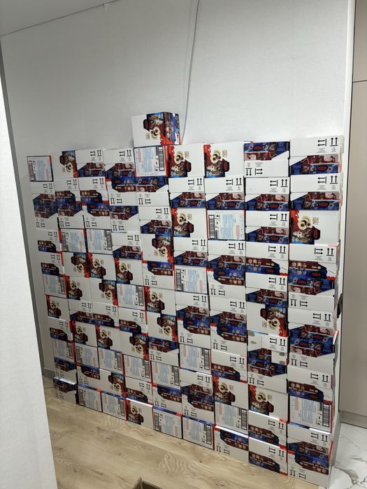 Киндер джой очень странные дела