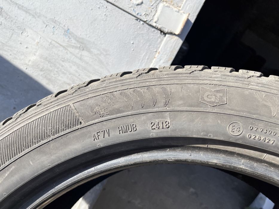 2 бр. зимни гуми 275/45/20 General DOT 2418 5,5 mm