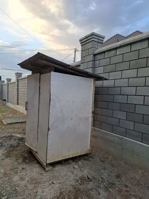Срочно продам уличный туалет