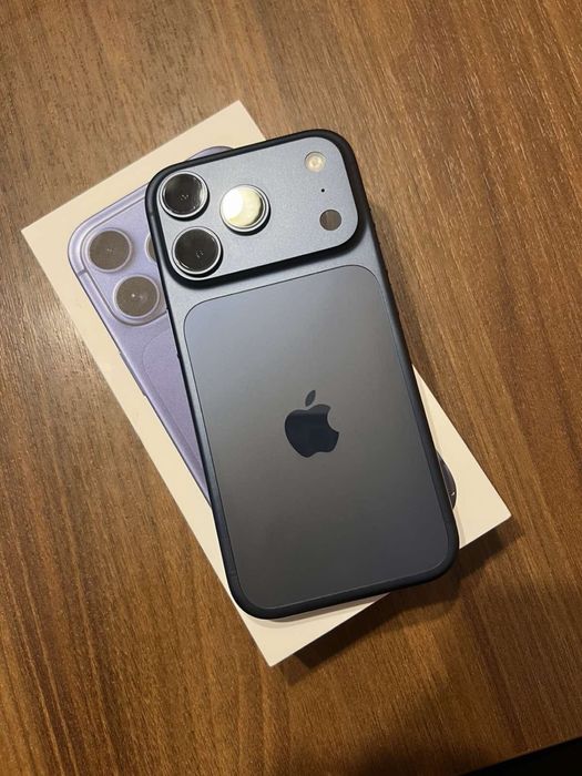 Продава се Iphone 17 pro,256gb.