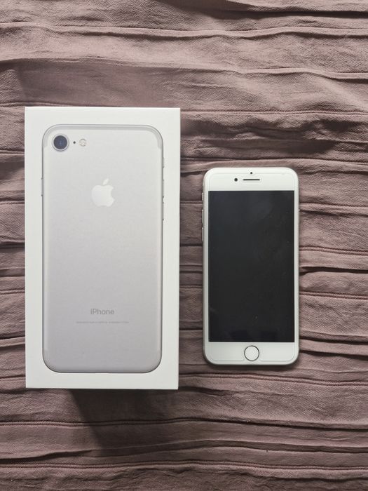 iPhone 7  32GB перфектен