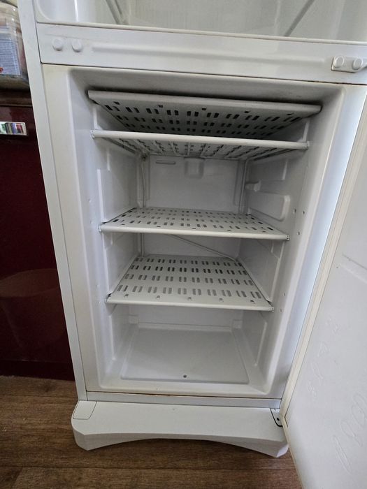 Продам Холодильник в отличном состоянии