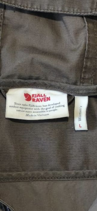 Jacheta dama drumeții FjallRaven Abisko Lite L