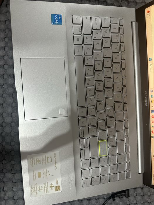 Asus vivibook 15 I3