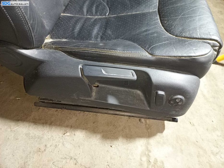 Scaun Dreapta Fata Pasager Fara Incalzire Piele Volkswagen Passat B6 2005 - 2010 [L0080]