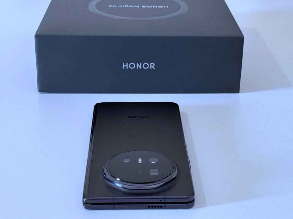 Бартер! 34м.Гаранция! Honor Magic V6 512/16GB Black (Черен) 100% Батерия.