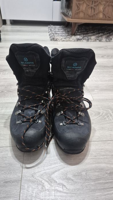 Bocanci Scarpa cu prindere coltari