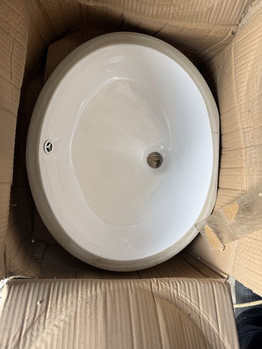 Новая овальная раковина