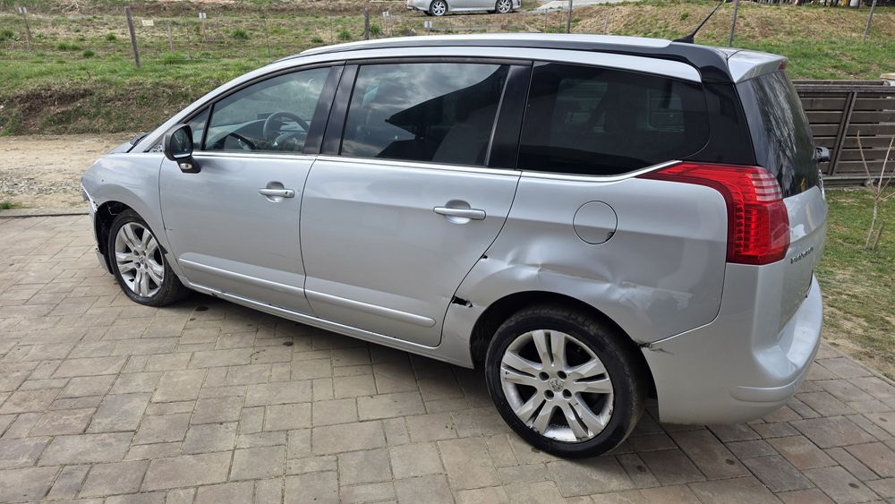 Peugeot 5008 - 7 locuri
