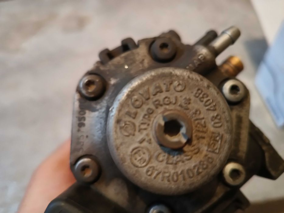 Продавам изпарител Ловато