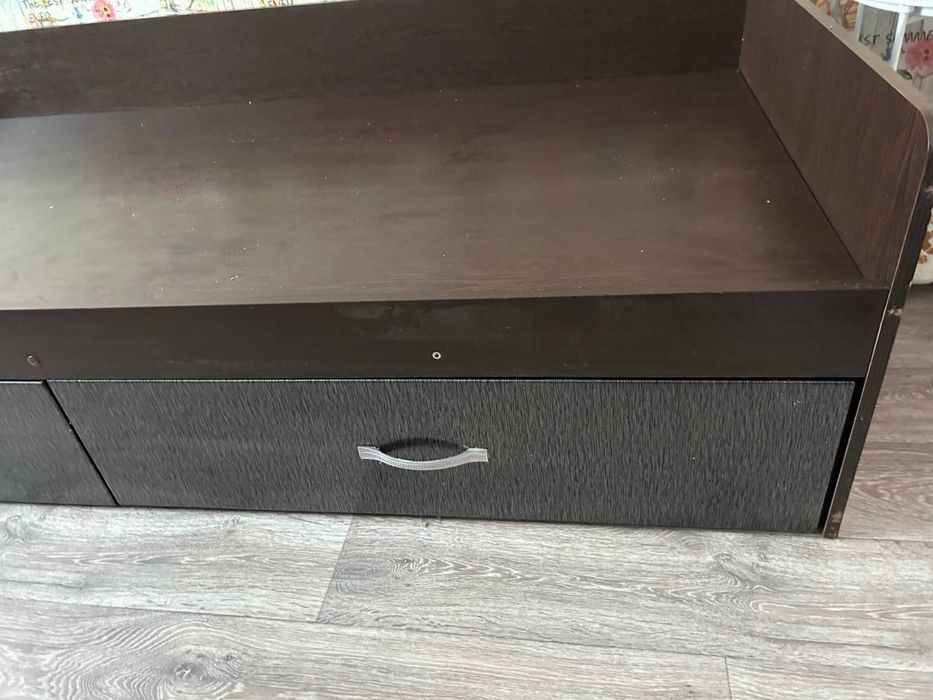 Кровать односпальная