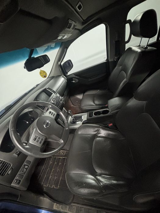 Vând Nissan Navara 2013, 3.0  V6 automat,,,Utilitară’’