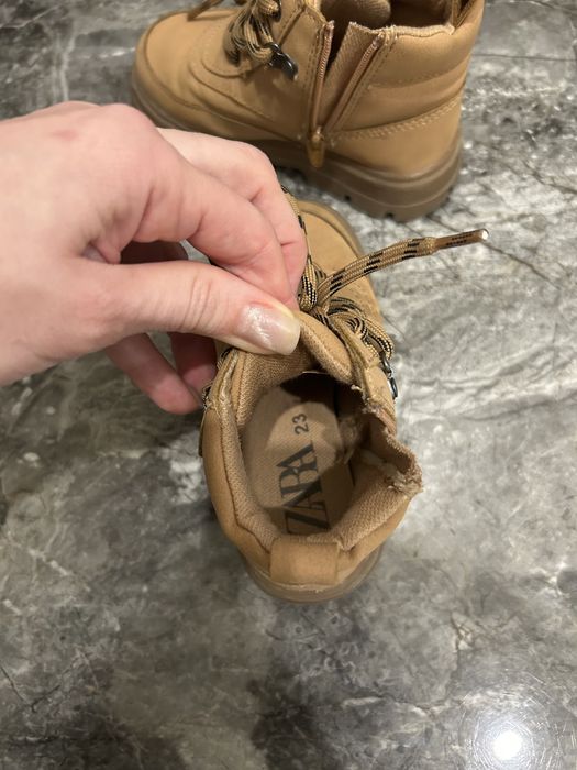 Детские ботинки