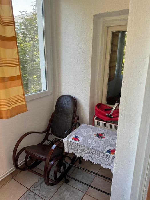 apartament 3 camere decomandat de inchiriat