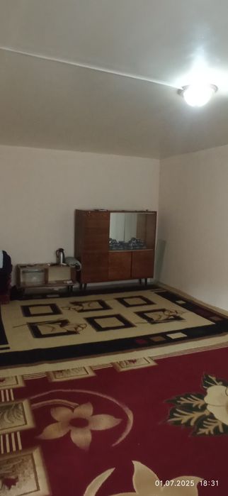 Xovli uy sotiladi 10 sotx Oxongaron tumani Ubaid qishlogi