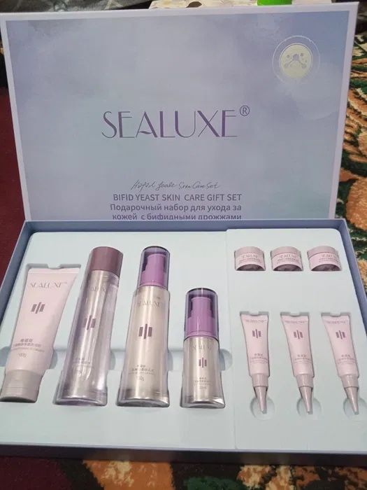 SEALUXE набор уходовой косметики