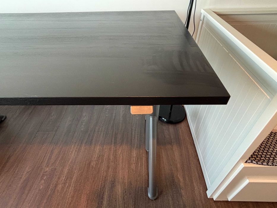 IKEA IDÅSEN бюро с регулиране на височината