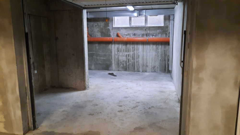 Дава се под наем Гараж / Паркомясто в София, Студентски град - 22 кв.м за 122.4 € - Снимка #6