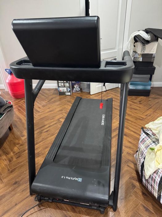 Продам беговую дорожку