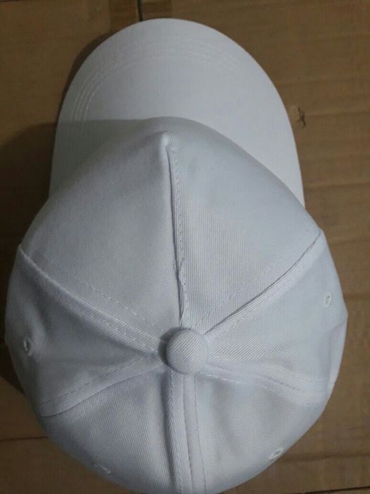 Бейсболки оптом однотонные.