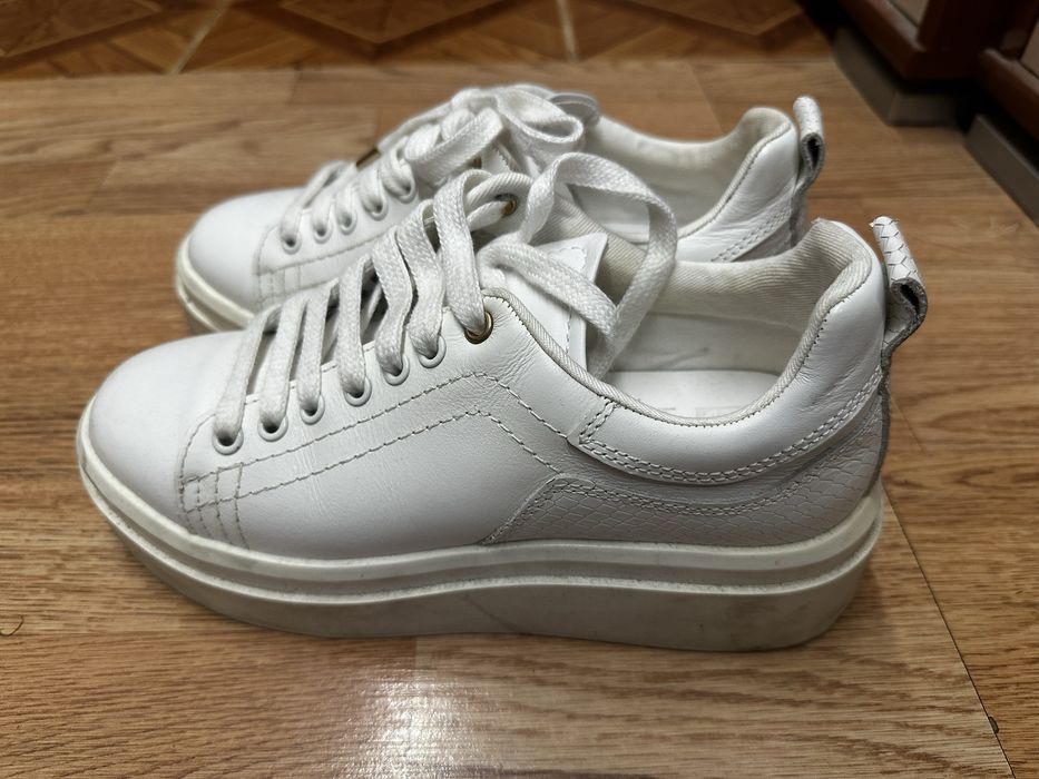 Кроссовки zara 37 размер