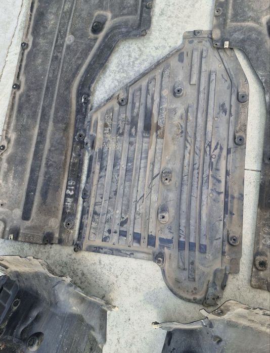 Carenaj prindere bara scut bmw g11 g12 g05