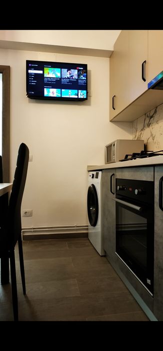 Inchiriez studio de lux zona Brazda lui Novac