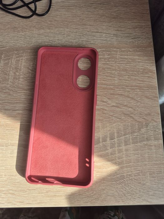 Продам чехлы на телефон