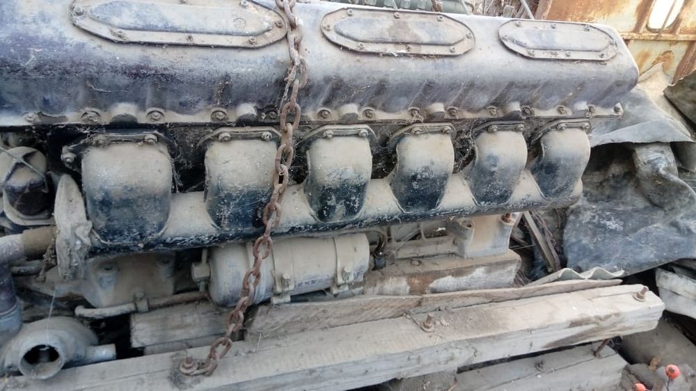 Двигатель  Д-12.