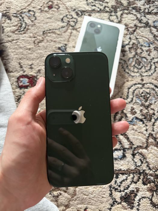 Айфон 13 в отличном состояние