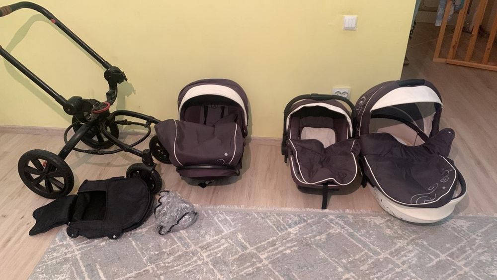 Коляска б/у в идеальном состояний