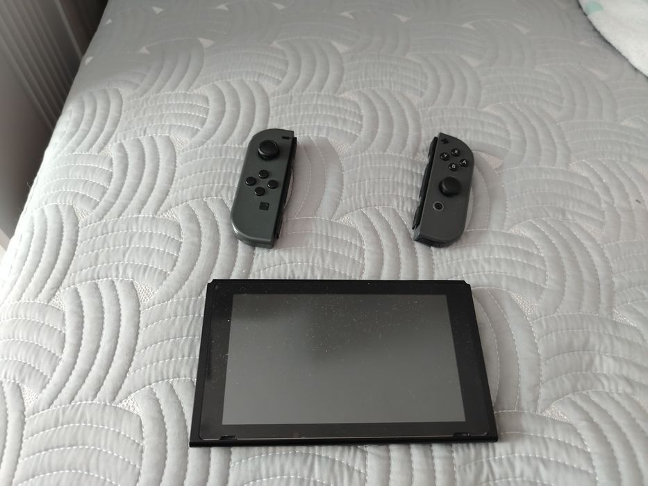 Продам Nintendo switch