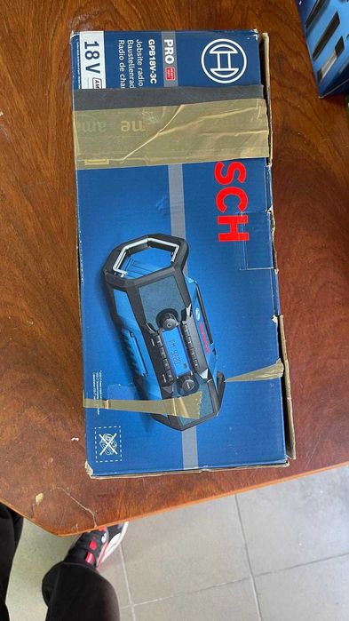 Radio pe acumulator Bosch Professional GPB 18V-3C 18 V