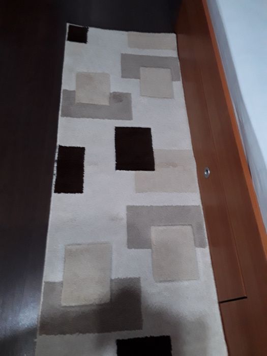 Vând Covor Dreptunghiular