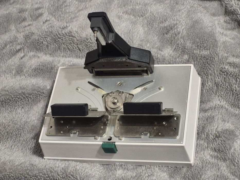 Aparat de lipit pelicula film 8 mm