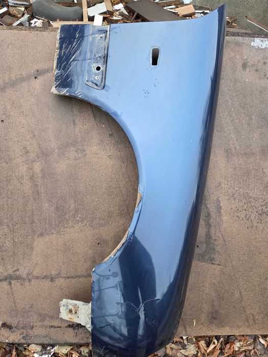 Крыло переднее мерседес 210 дорестайл правое