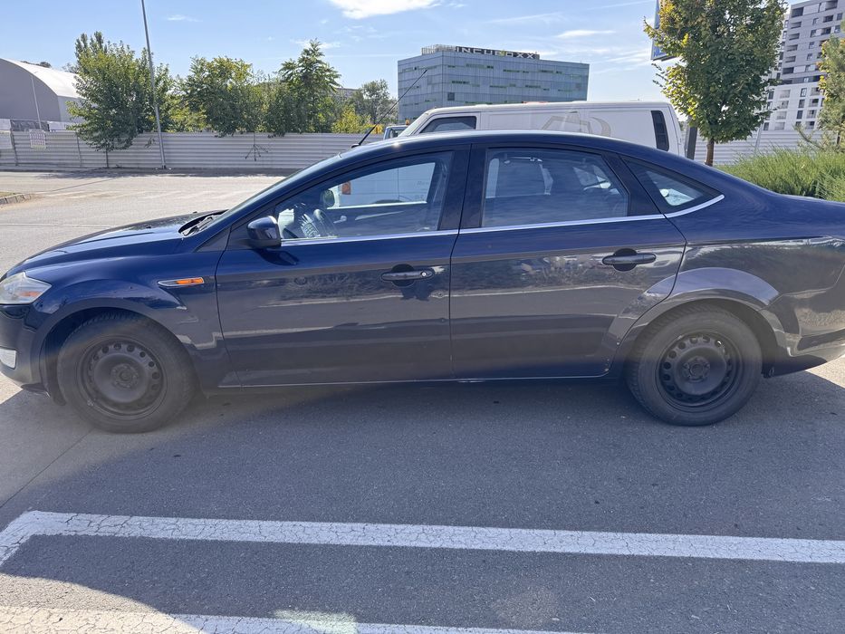 FORD Mondeo 2010 — imagine 2