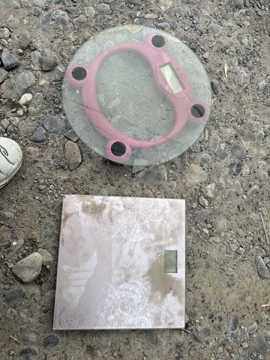 Продаю весы б/у.