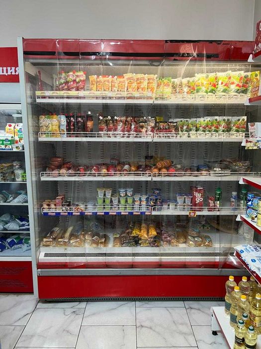 Пристенный холодильник