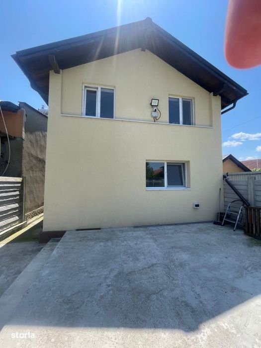 Casa P+M, 141.8 mp utili, teren 562 mp, mobilata modern, zona Brestei
