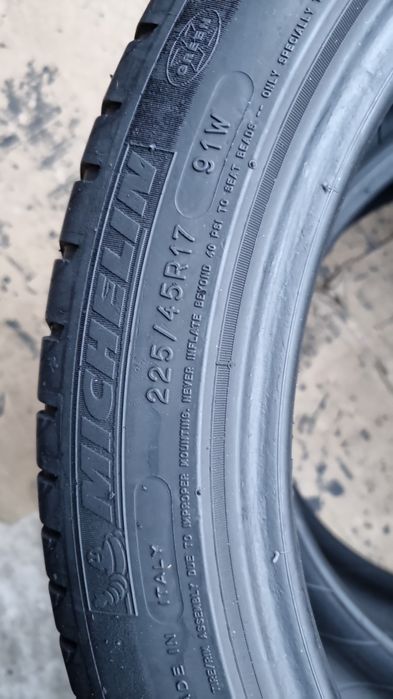 2 Anvelope Vară Michelin 225 45 R17 (RCS)  Stare Impecabilă.