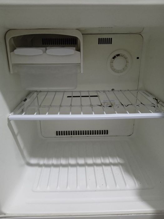 LG xolodilnik sotiladi