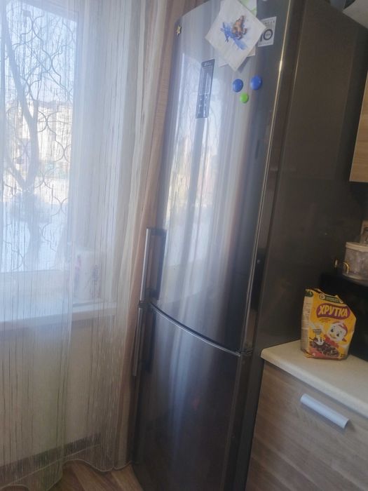 Холодильник LG. Самовывоз