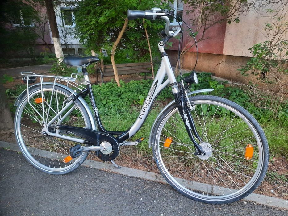 Vând bicicleta de dama marca PEUGEOT mărime roti  de 28.
