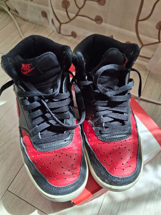 Nike юношески маратонки носени. 40 номер.