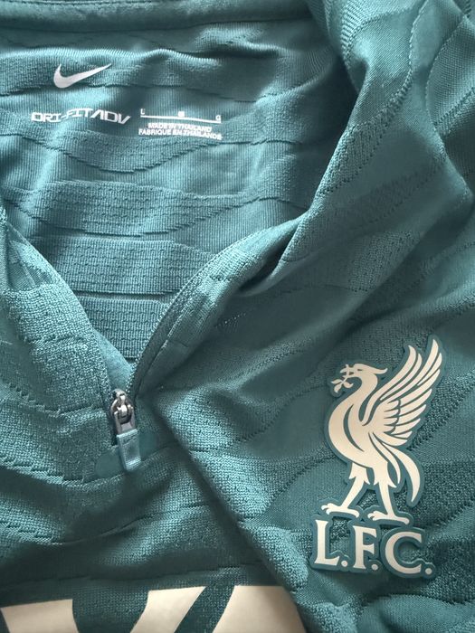 Liverpool NIKE тренировачни