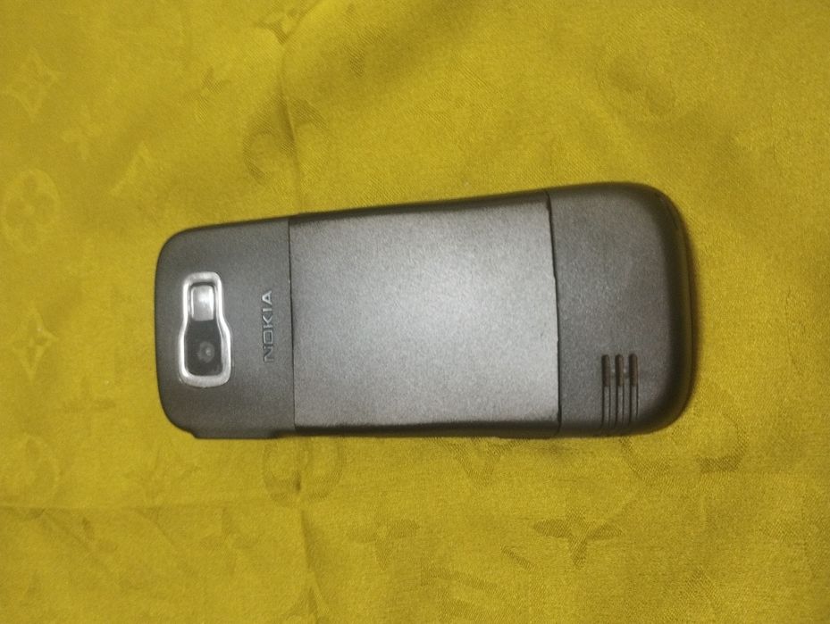 Assalom alekum Telefon Sotiladi Original Nokia 2630