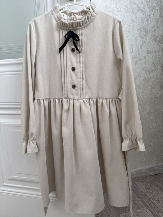 Продам платье для девочки