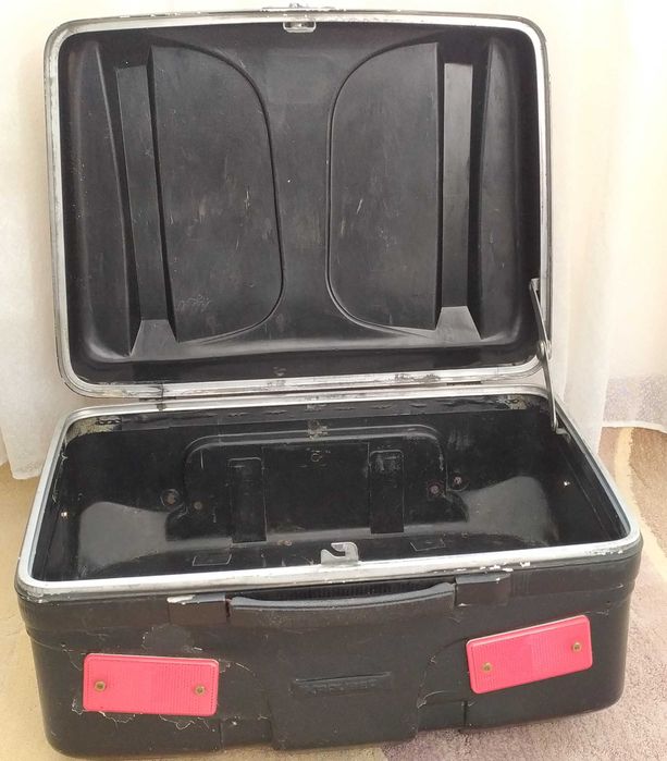 Багажник - куфар за мотор